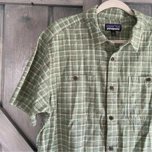 Patagonia 'Back Step' Regular Fit Check Short Sleeve Sport Shirt Medium - Picture 7 of 7